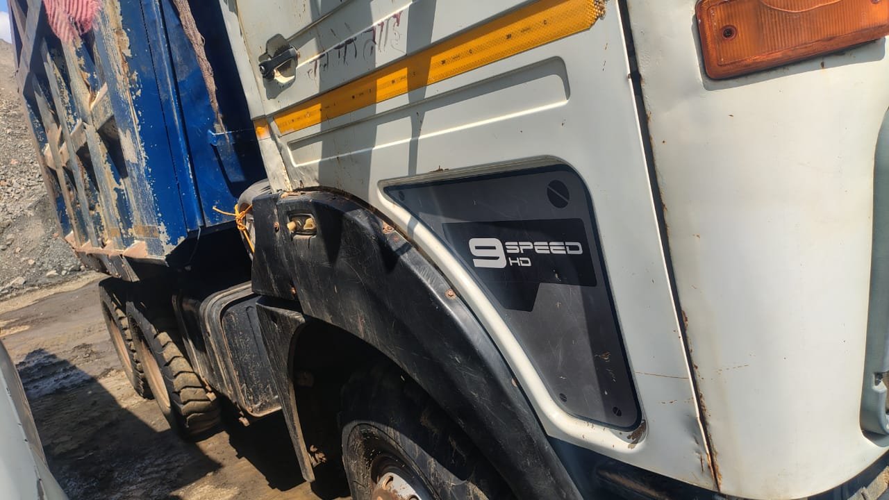 Standard Excavator 8T